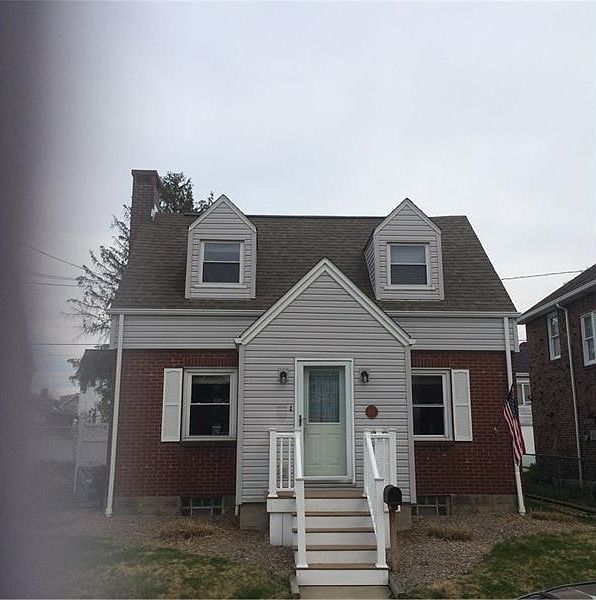 1st image of 322 Margaret St