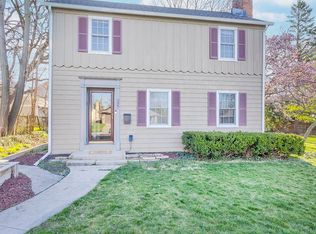 327 N Highland Ave, Rockford, IL 61107