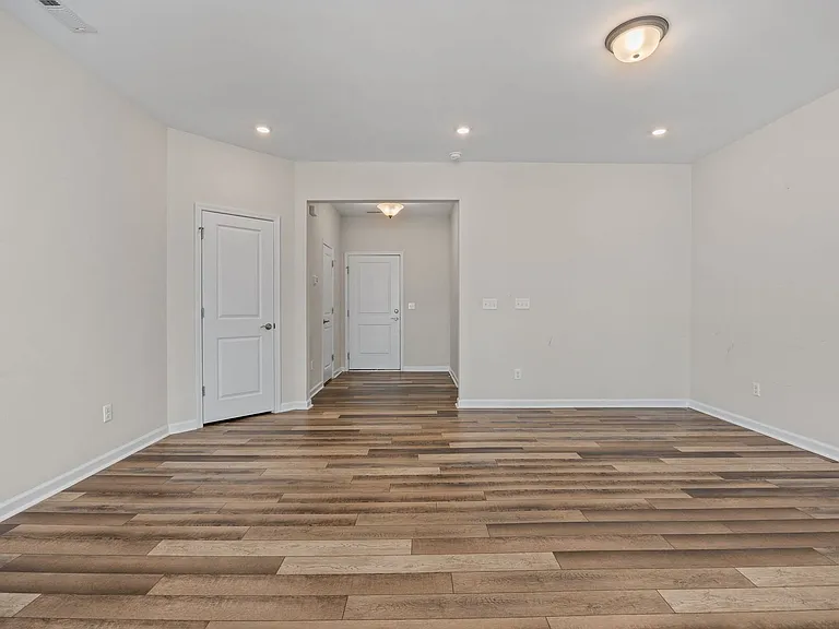 1631 Glacier Dr — Photo 25