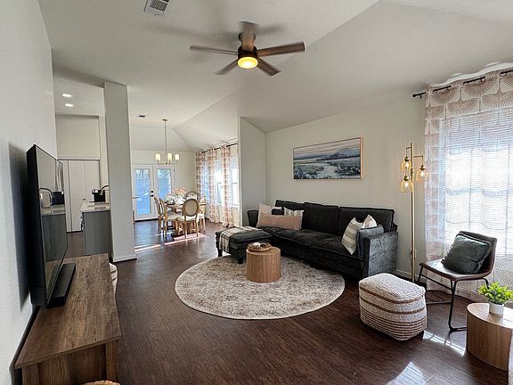 5th image of 2403 Antelope Ln