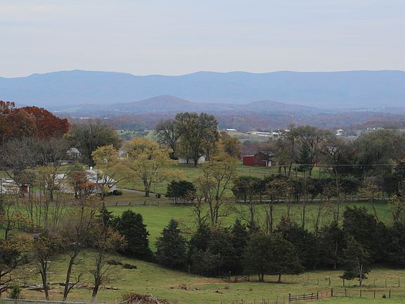 3rd image of 400 Quicks Mill Rd