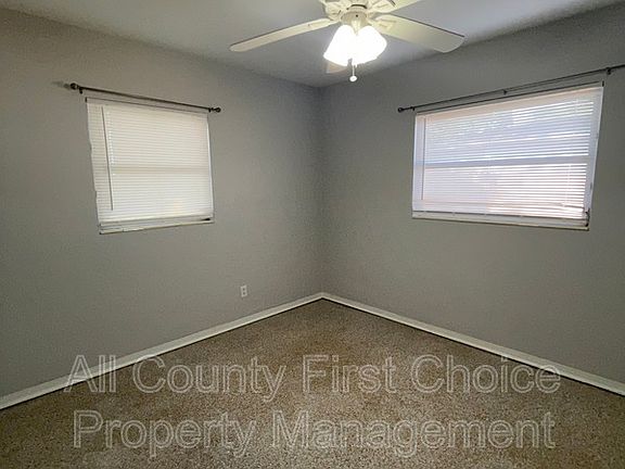 3rd image of 3727 24th Ave N
