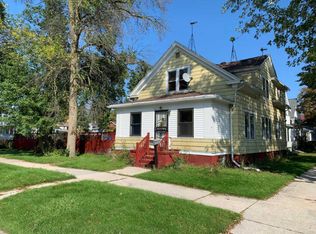 1231 S 10th St, Sheboygan, WI 53081