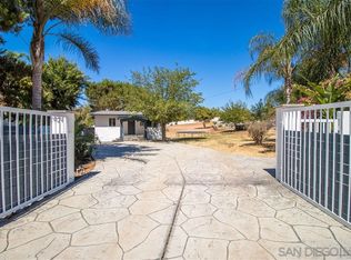 1909 Glenridge Rd, Escondido, CA 92027
