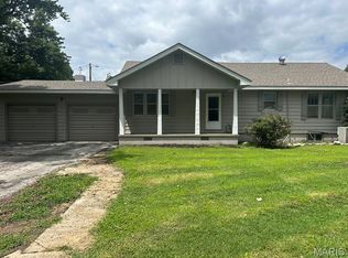 313 S Walnut St, Bernie, MO 63822