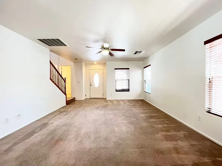 11143 Ranch Valley St — Photo 5