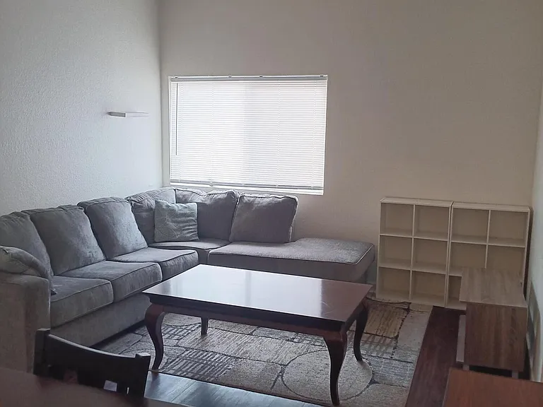 1620 E Cambridge Ave #14 — Photo 6