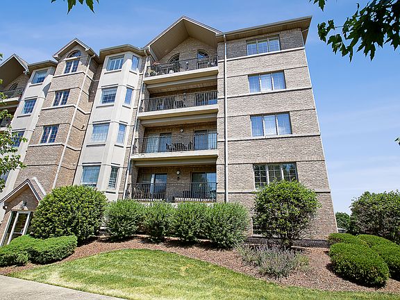 3rd image of 14150 Sheffield Dr APT 102
