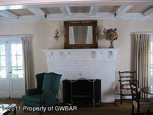 Living Room w/Fireplace