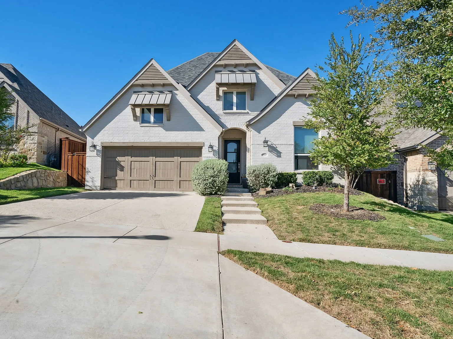 4 bed, 3.5 bath, 2951 sqft, $4,700 — Photo 1