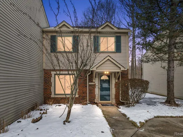 1614 Rivers Edge, Rochester, MI 48309