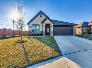 1512 Ranchview Dr, Saginaw, TX 76131
