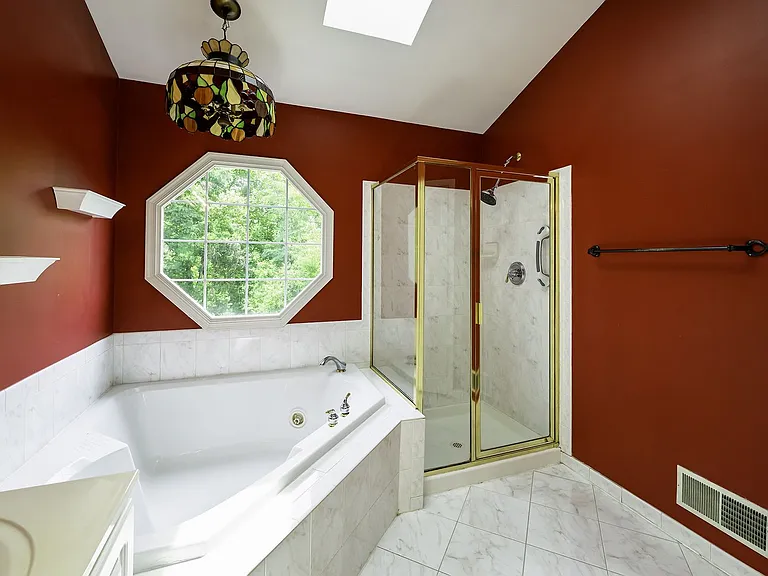 1156 Regal Oak Dr — Photo 32