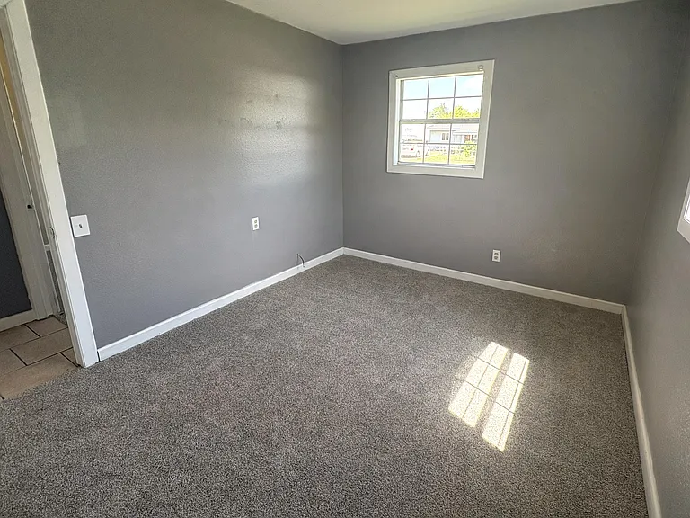 1117 Seneca Ln — Photo 8