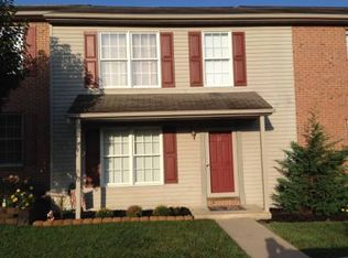 28 Battens Cir, Leola, PA 17540