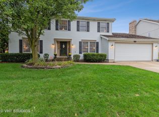 1131 Loyola Dr, Libertyville, IL 60048