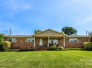 110 Heritage Dr, Kings Mountain, NC 28086