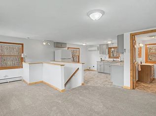 541 Sand Rd, Colchester, VT 05446