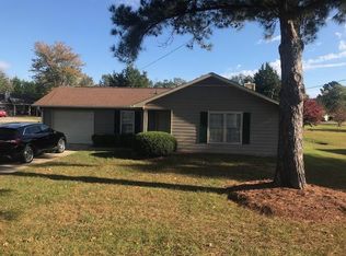 604 S Jeff Davis Dr, Fayetteville, GA 30215