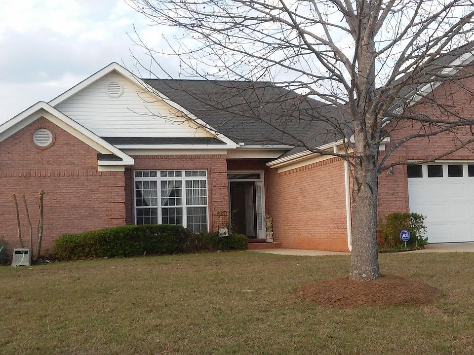 1st image of 304 Rose Hill Dr