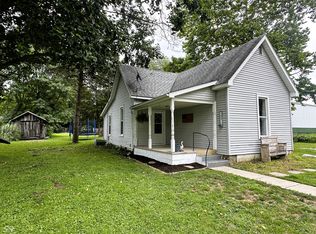 105 S Walnut St, Roachdale, IN 46172