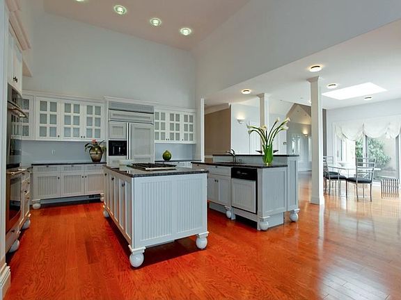 Contemporary Estate on 7 Acres