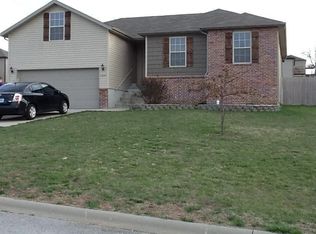 1204 W Canton Ct, Ozark, MO 65721