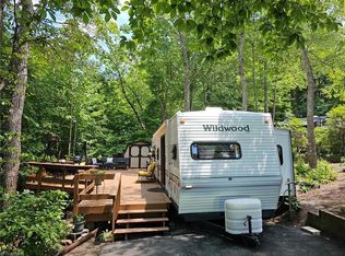 189 Club House Dr, Ennice, NC 28623