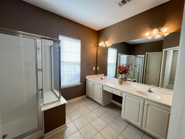 108 Saint James Place Dr — Photo 9