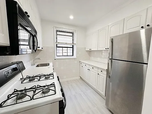 Sold by Voro Purple LLC | media 1