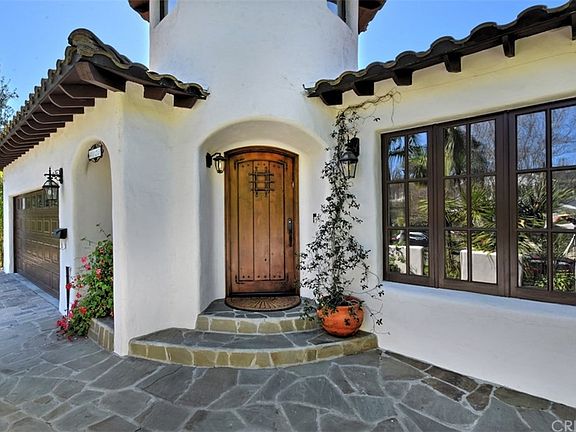 5th image of 4115 Camellia Ave