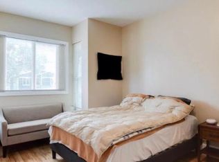 610 Adams St NE #1, Minneapolis, MN 55413