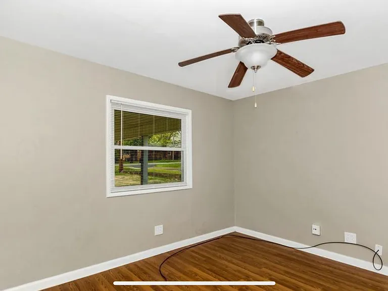 806 E Forrest St — Photo 16