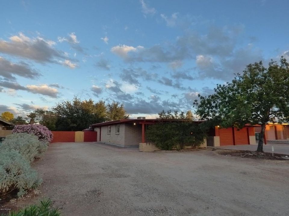 1st image of 952 N Sonoita Ave
