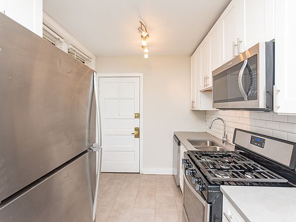 5th image of 1317 E Madison Park APT 3
