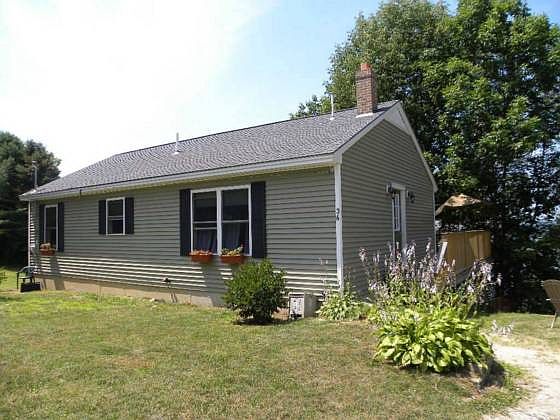 2nd image of 36 Hillcrest Ave