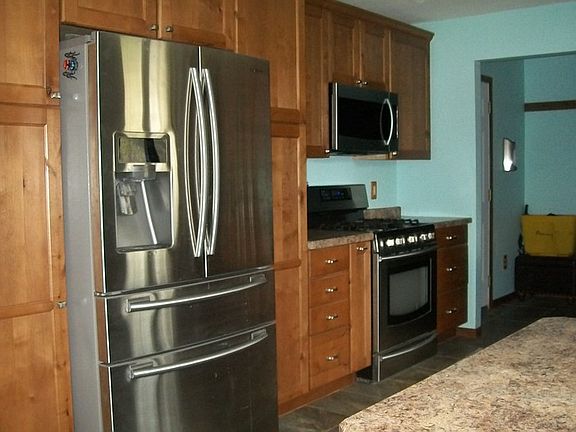 2nd image of 1171 Bel Aire Dr