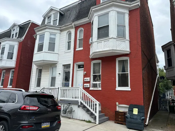 806 W Poplar St Floor 2, York, PA 17401