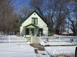 901 Upton St, Palmer, NE 68864