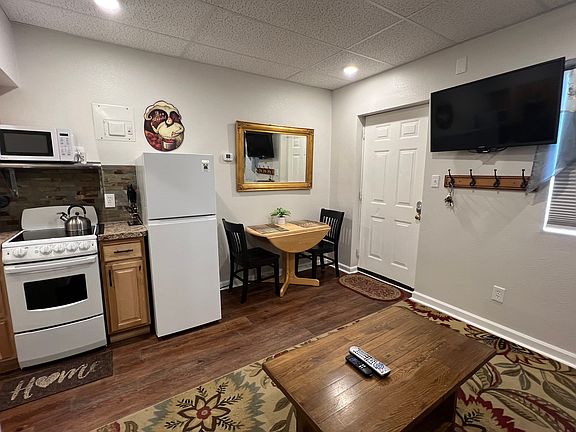 3rd image of 1001 6th Ave N #5