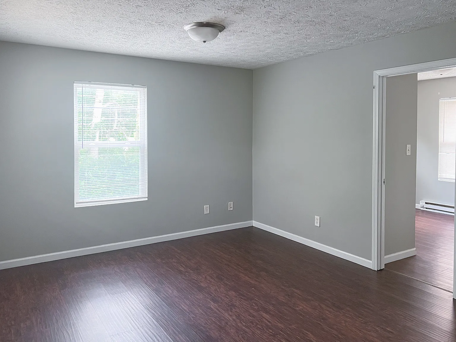 2 bed, 750 sqft, $920 — Photo 4