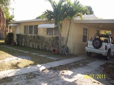 1st image of 3635 SE 2nd St