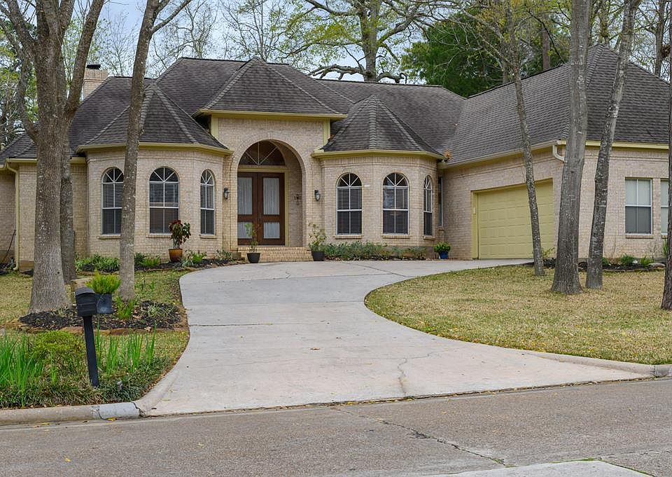 1st image of 144 Dawns Edge Dr