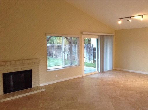 4th image of 1451 Autumn Woods Pl