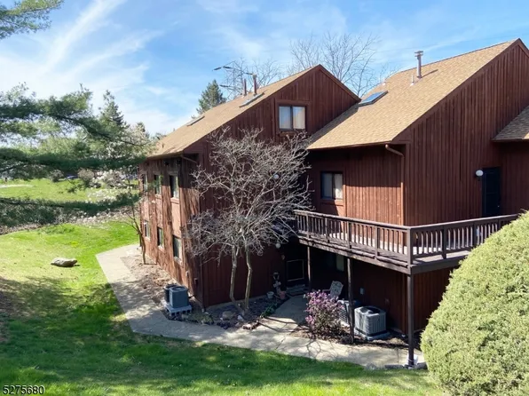 1 Beaver Creek #11, Vernon Twp., NJ 07462