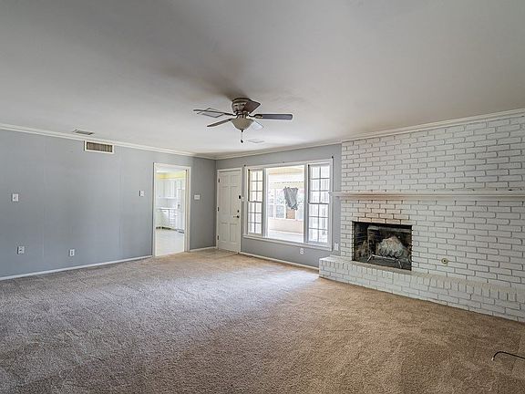 5th image of 2714 Harvard Ave
