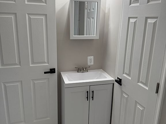 3rd image of 3478 Churchville Rd #25