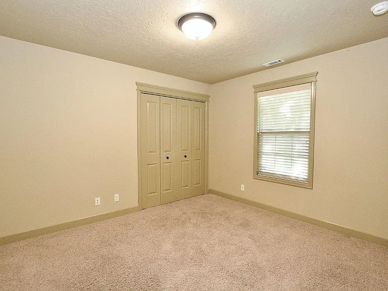2586 S Gatewood Ln — Photo 19