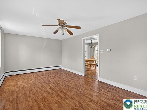 3rd image of 3797 Chestnut Rd