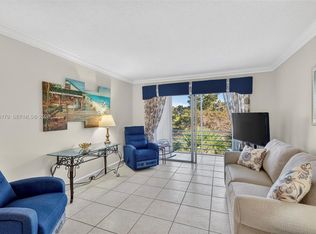 Lauderdale Oaks, Fort Lauderdale, FL 33313